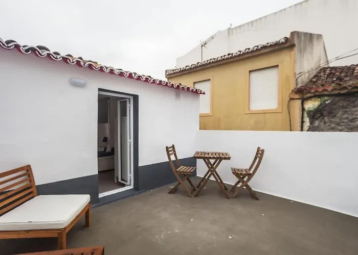 Anco 56 - Cozy Retreat With Terrace ゲストハウス 4*