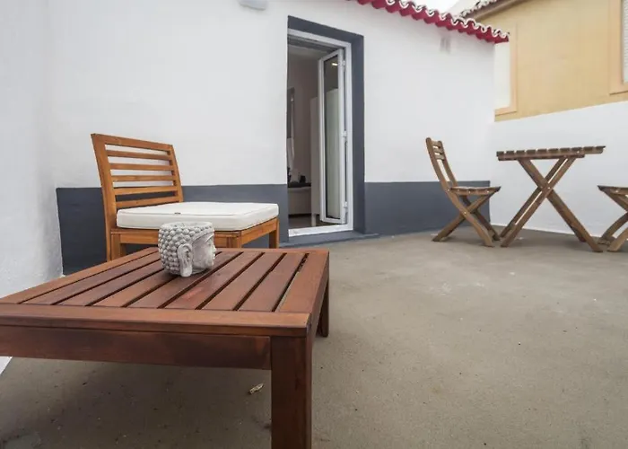 Anco 56 - Cozy Retreat With Terrace ゲストハウス ポンタ・デルガダ