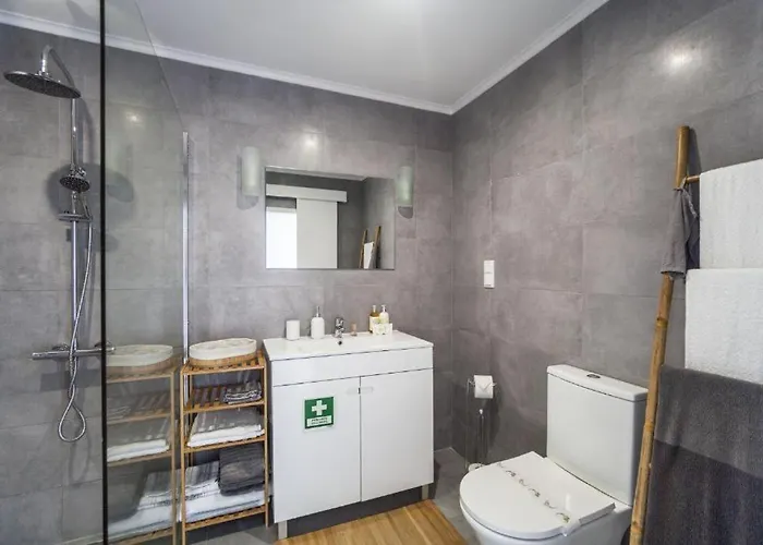 ゲストハウス Anco 56 - Cozy Retreat With Terrace ポンタ・デルガダ