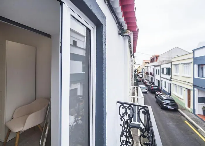 Anco 56 - Cozy Retreat With Terrace ゲストハウス