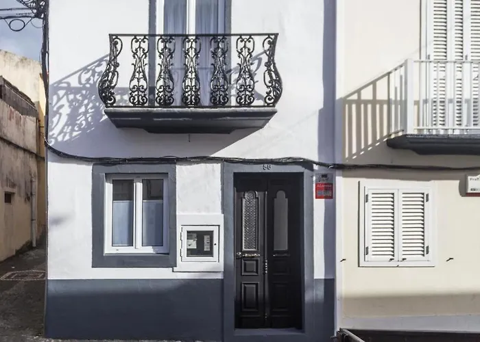 ゲストハウス Anco 56 - Cozy Retreat With Terrace 4*